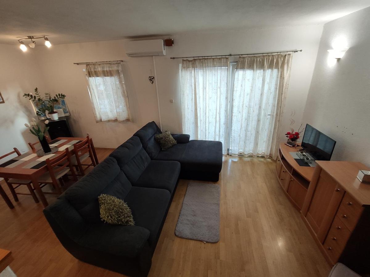 Apartments Jadranka Makarska Exterior photo