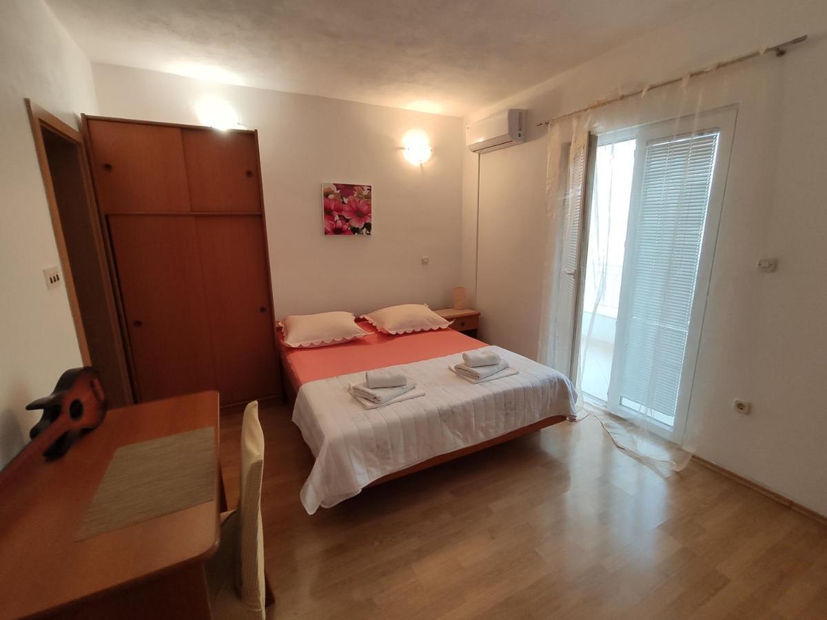 Apartments Jadranka Makarska Exterior photo